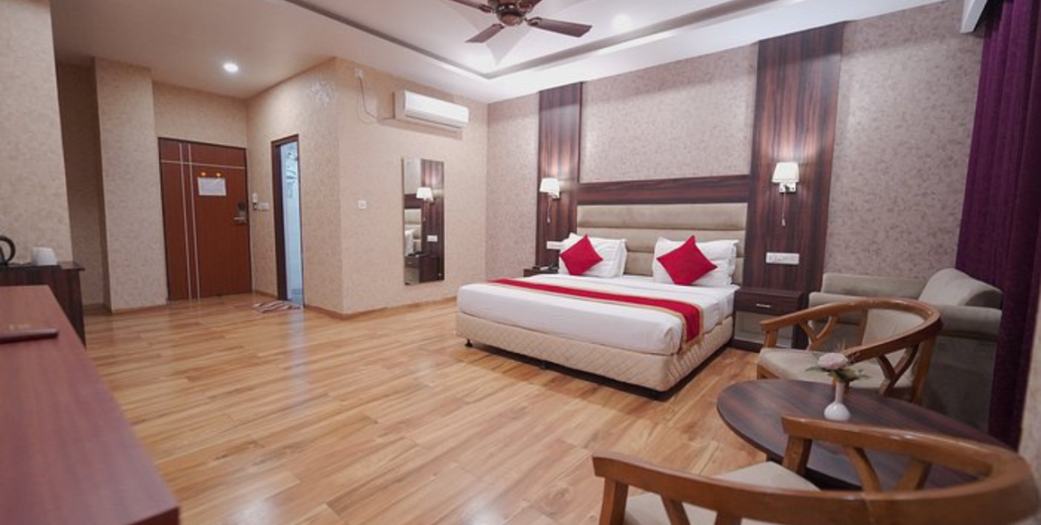 Cozette Hotel And Banquets Images